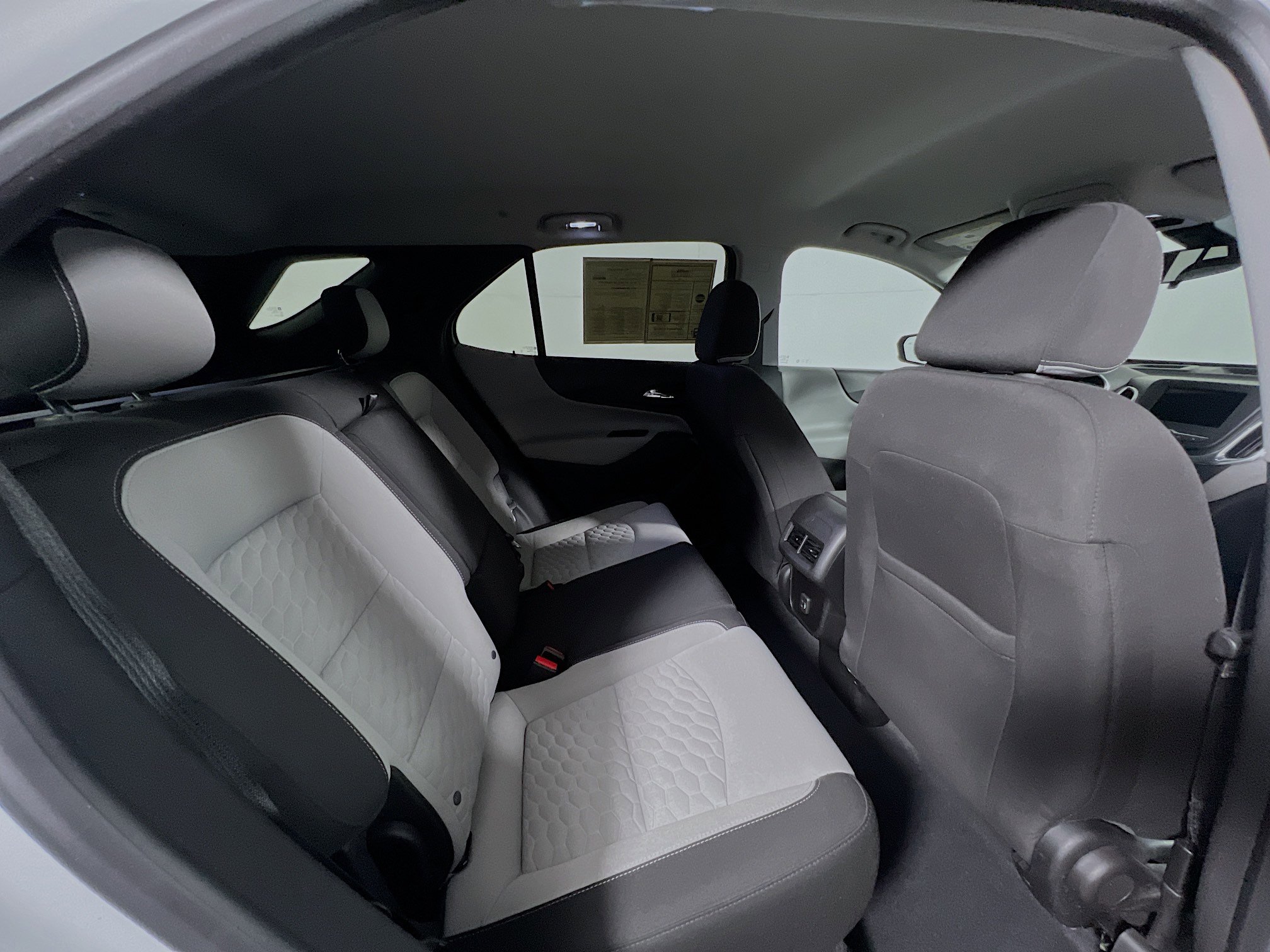 Used 2019 Chevrolet Equinox LT FWD image 33