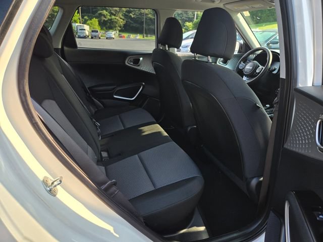 Used 2023 Kia Soul S FWD image 19