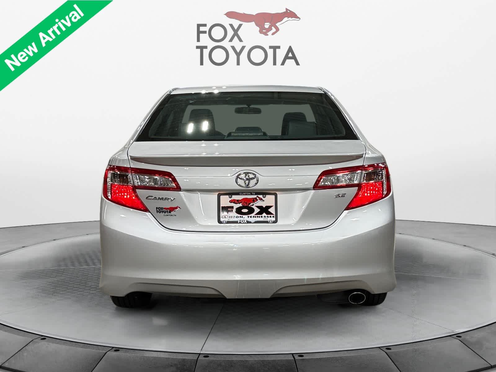 Used 2014 Toyota Camry SE FWD image 5