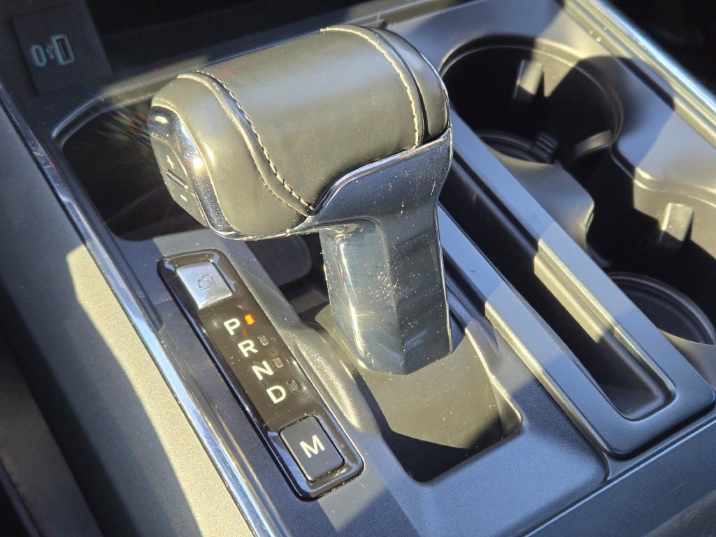 Used 2021 Ford F150 Lariat w/ Equipment Group 502A High image 25