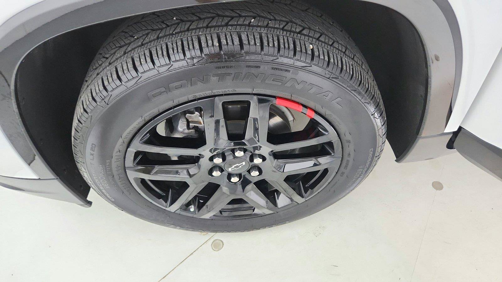 Used 2023 Chevrolet Traverse Premier w/ Redline Edition FWD image 39