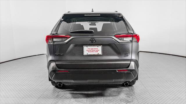 Used 2020 Toyota RAV4 LE w/ All Weather Liner Package AWD/4WD image 7