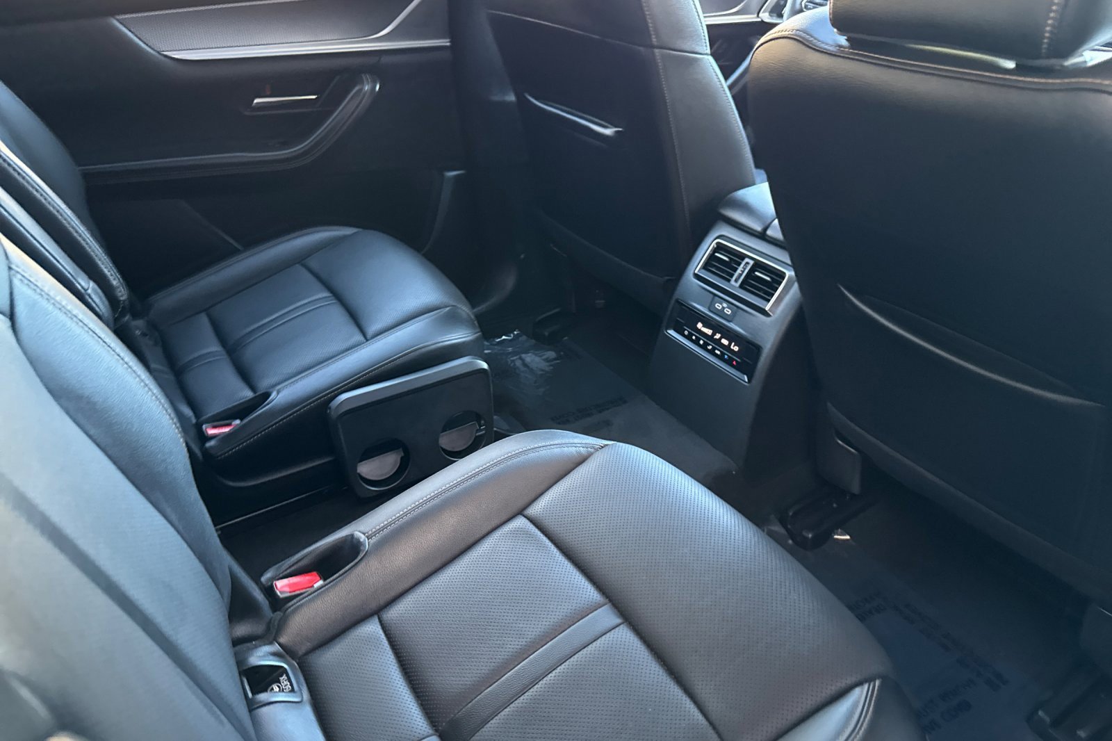 Used 2024 MAZDA CX-90 Plug-In Hybrid w/ Preferred image 20