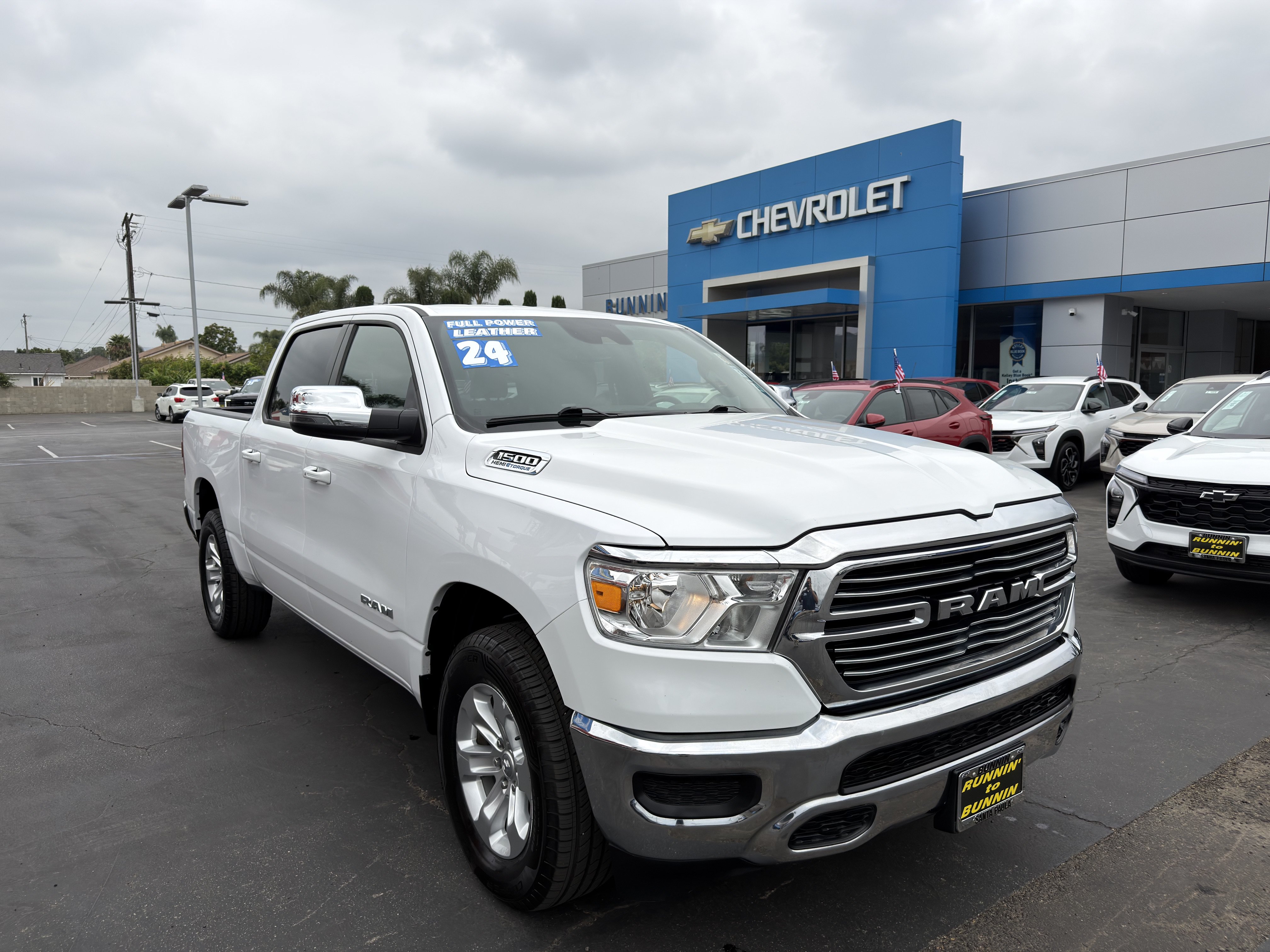 Used 2024 RAM 1500 Laramie AWD/4WD image 2