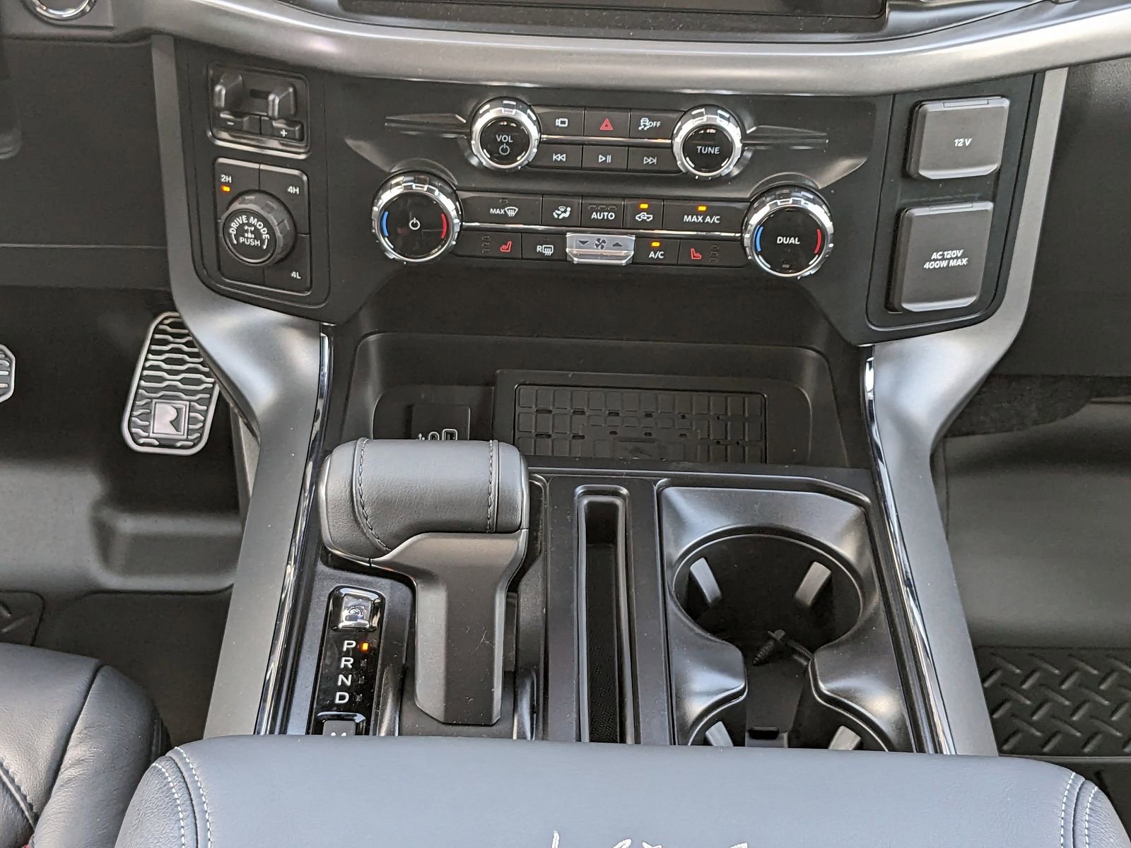 New 2025 Ford F150 XLT w/ Equipment Group 302A MID AWD/4WD image 18