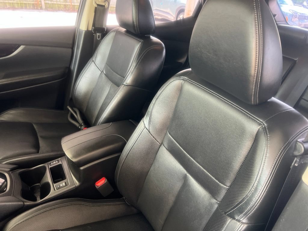 Certified 2022 Nissan Rogue Sport SL AWD/4WD image 5