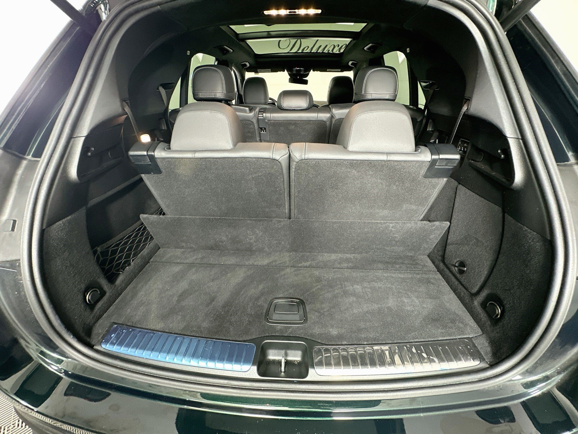 Used 2025 Mercedes-Benz GLE 53 AMG 4MATIC w/ 3rd Row Seat Package image 25