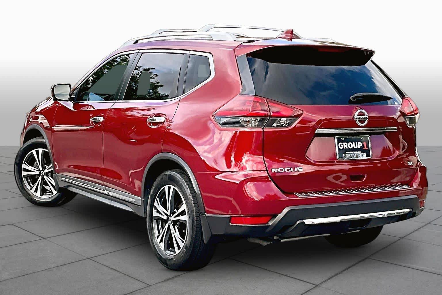 Used 2018 Nissan Rogue SL FWD image 12