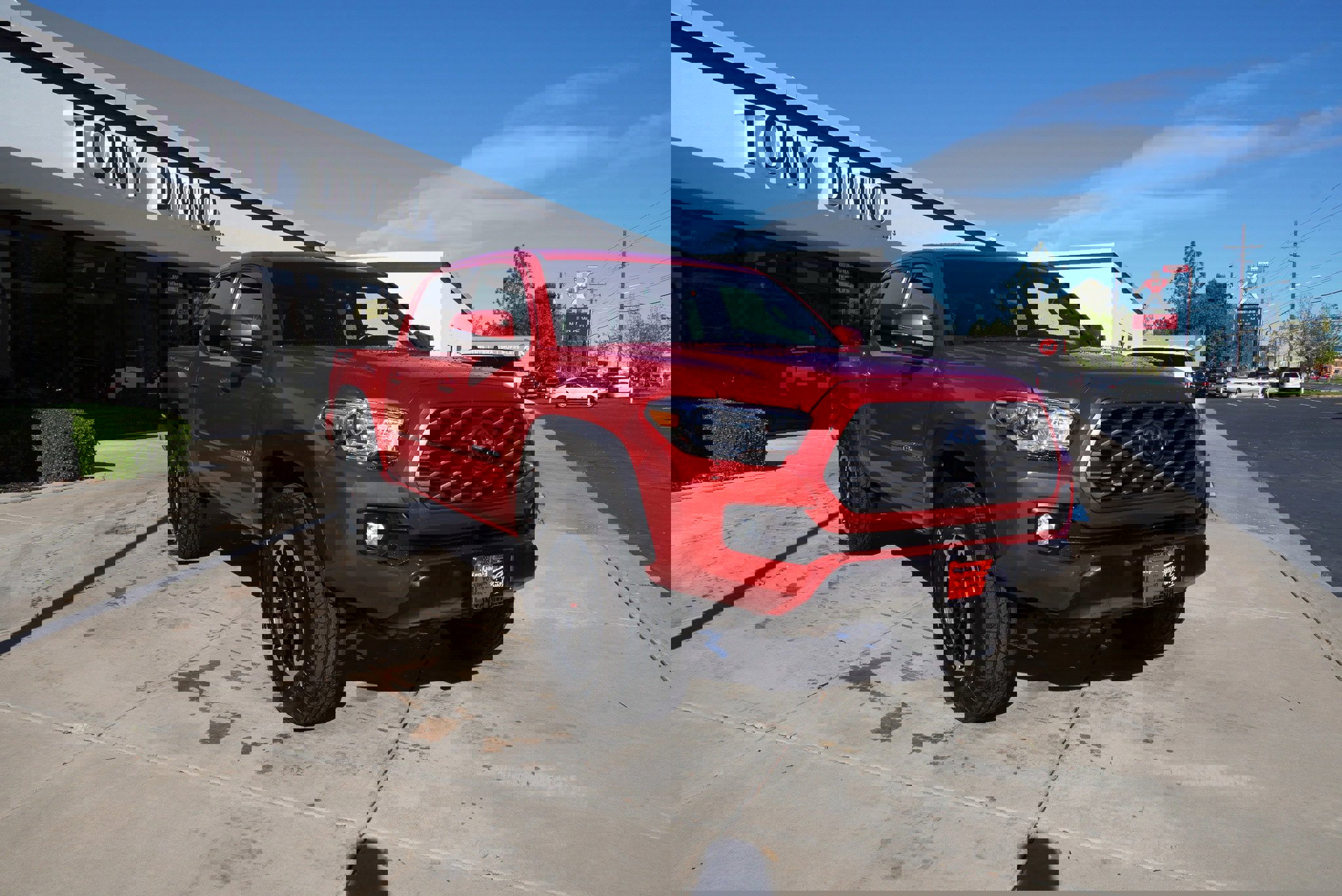 Used 2021 Toyota Tacoma TRD Off-Road w/ Technology Package video 2