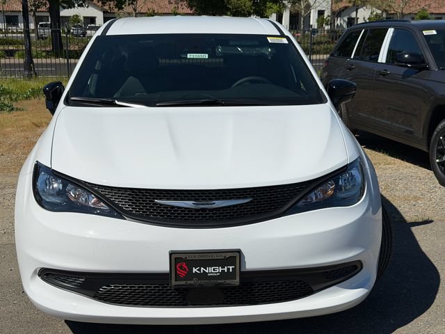 New 2026 Chrysler Voyager LX FWD image 3