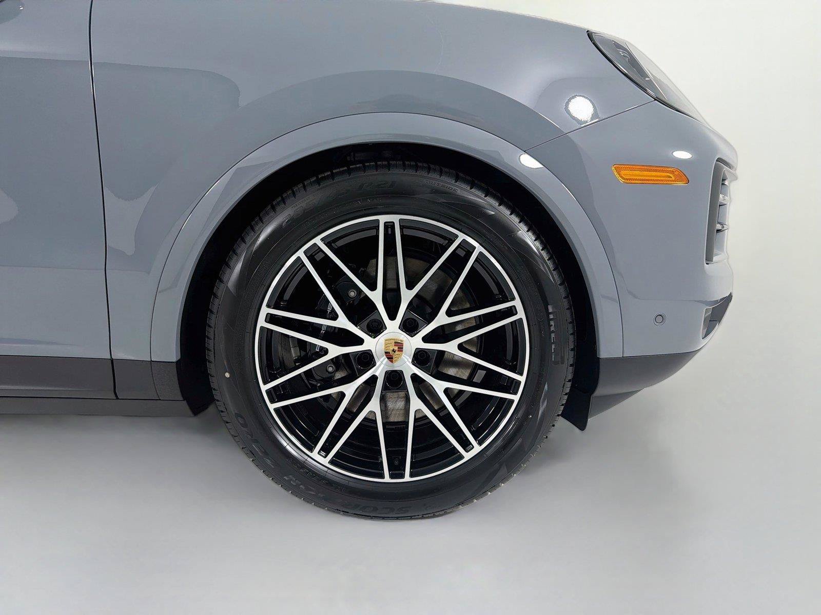 New 2026 Porsche Cayenne Coupe AWD/4WD image 31