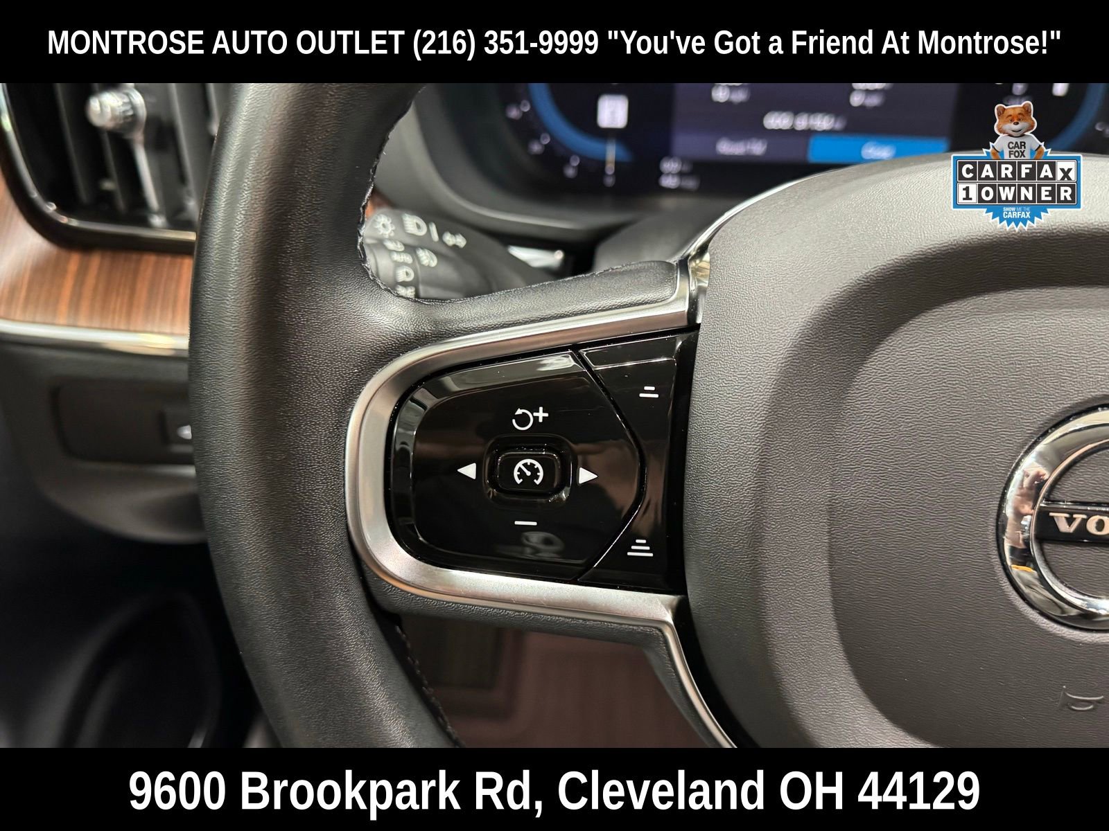 Certified 2023 Volvo XC60 B5 Plus AWD/4WD image 18
