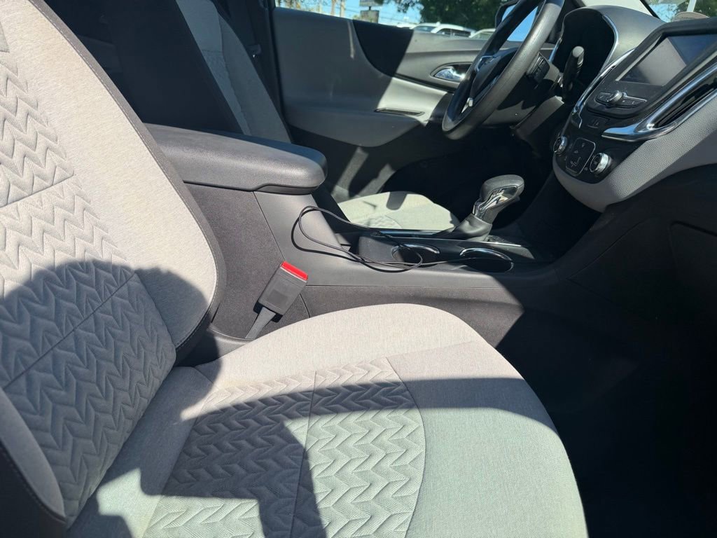 Used 2024 Chevrolet Equinox LS image 11