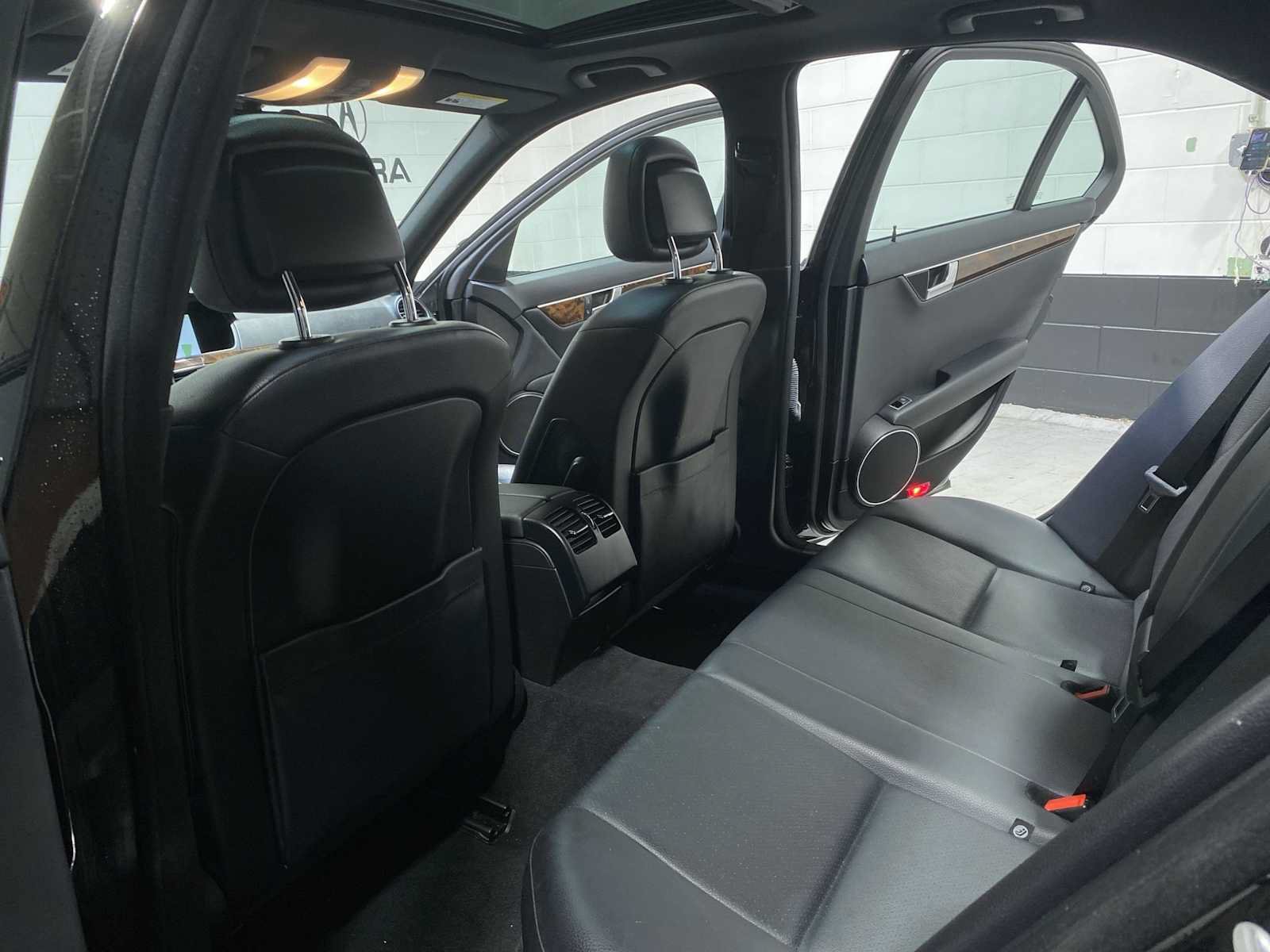 Used 2013 Mercedes-Benz C 300 4MATIC Sedan image 12