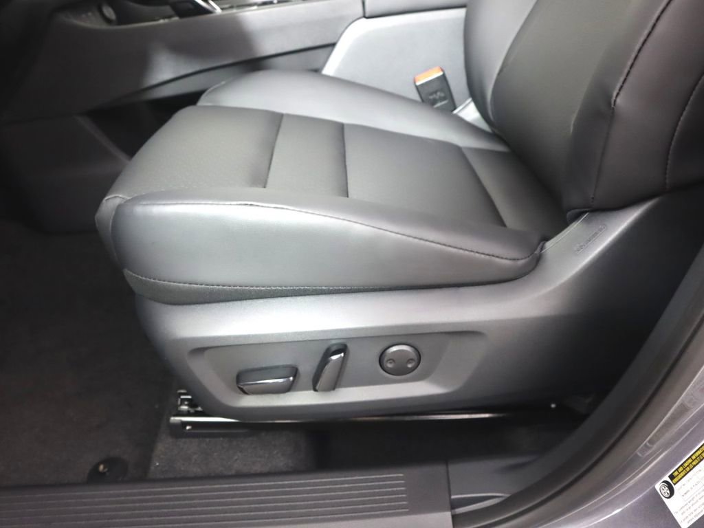 New 2026 Nissan Rogue SV image 17