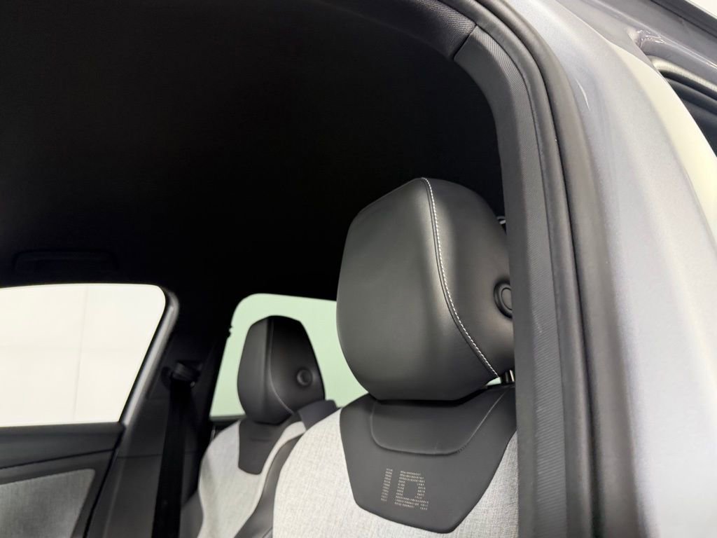 Used 2023 Volkswagen ID.4 Pro image 25