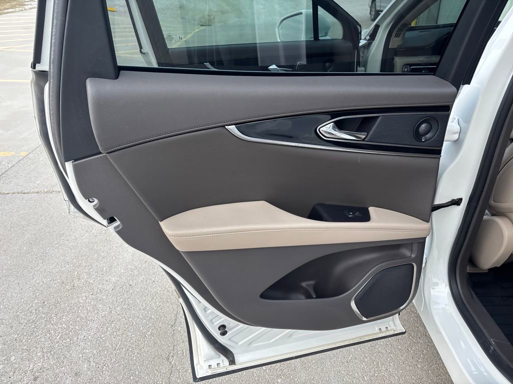 Used 2022 Lincoln Nautilus Reserve w/ Equipment Group 201A image 28