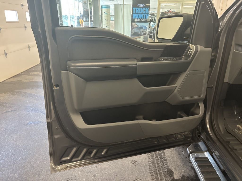 Used 2022 Ford F150 XLT w/ Equipment Group 302A High image 21