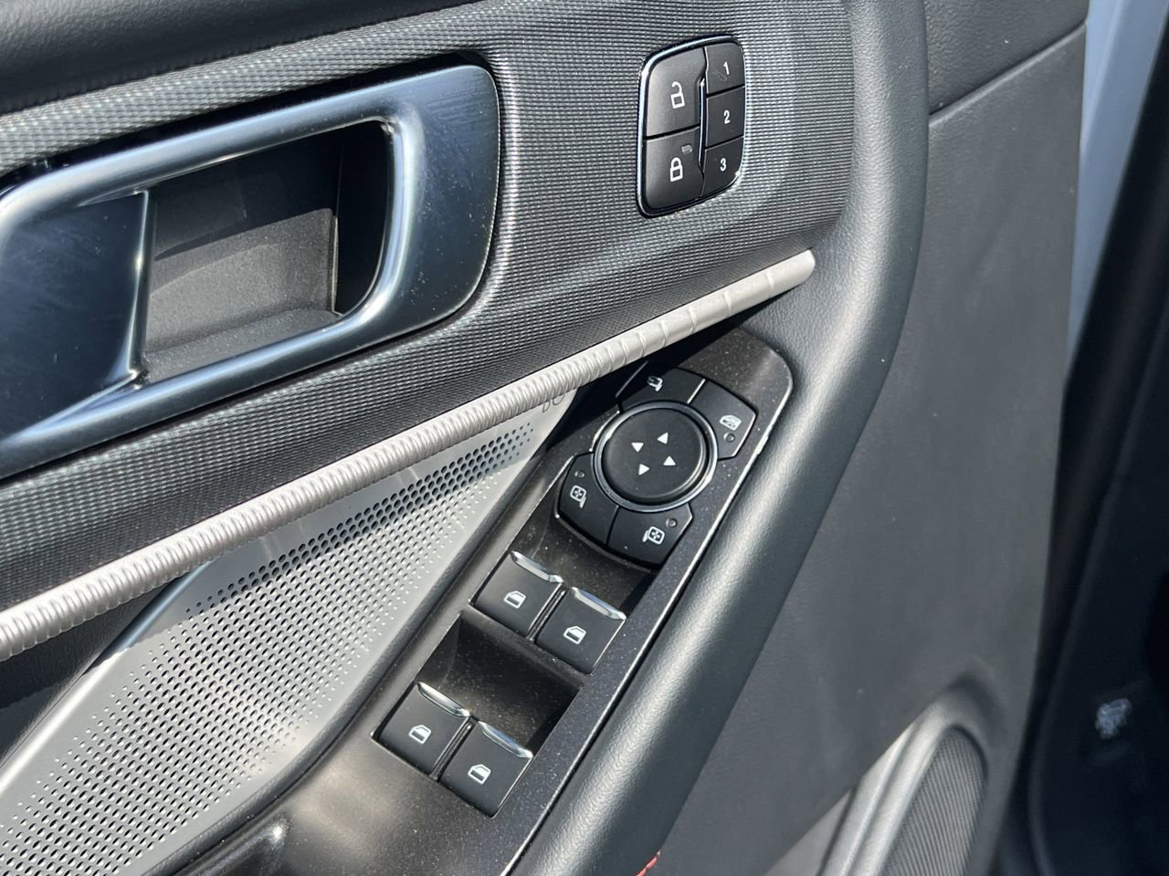New 2026 Ford Explorer ST image 18