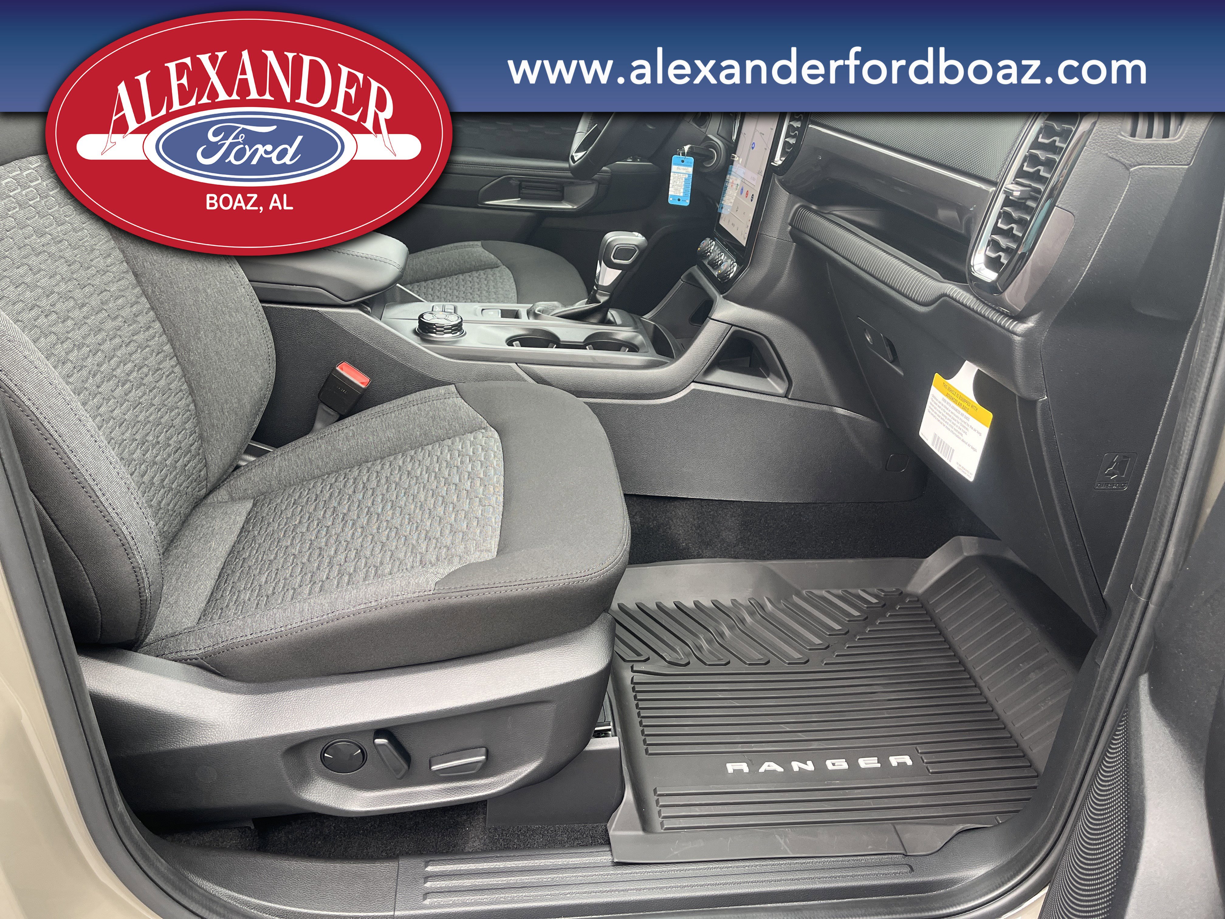 New 2025 Ford Ranger XLT w/ Equipment Group 301A High image 17