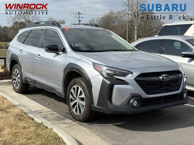 Used 2025 Subaru Outback Premium image 1