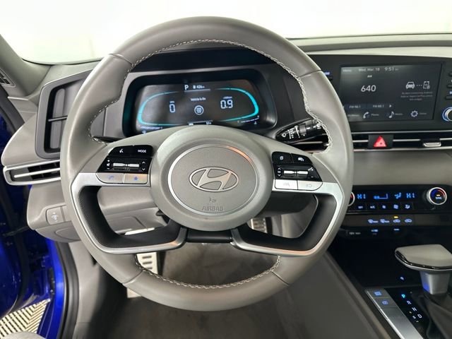 Certified 2025 Hyundai Elantra Sport image 43