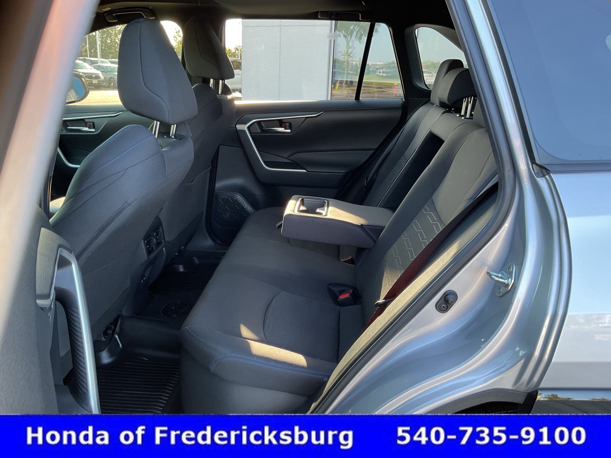 Used 2023 Toyota RAV4 SE w/ Convenience Package AWD/4WD image 26