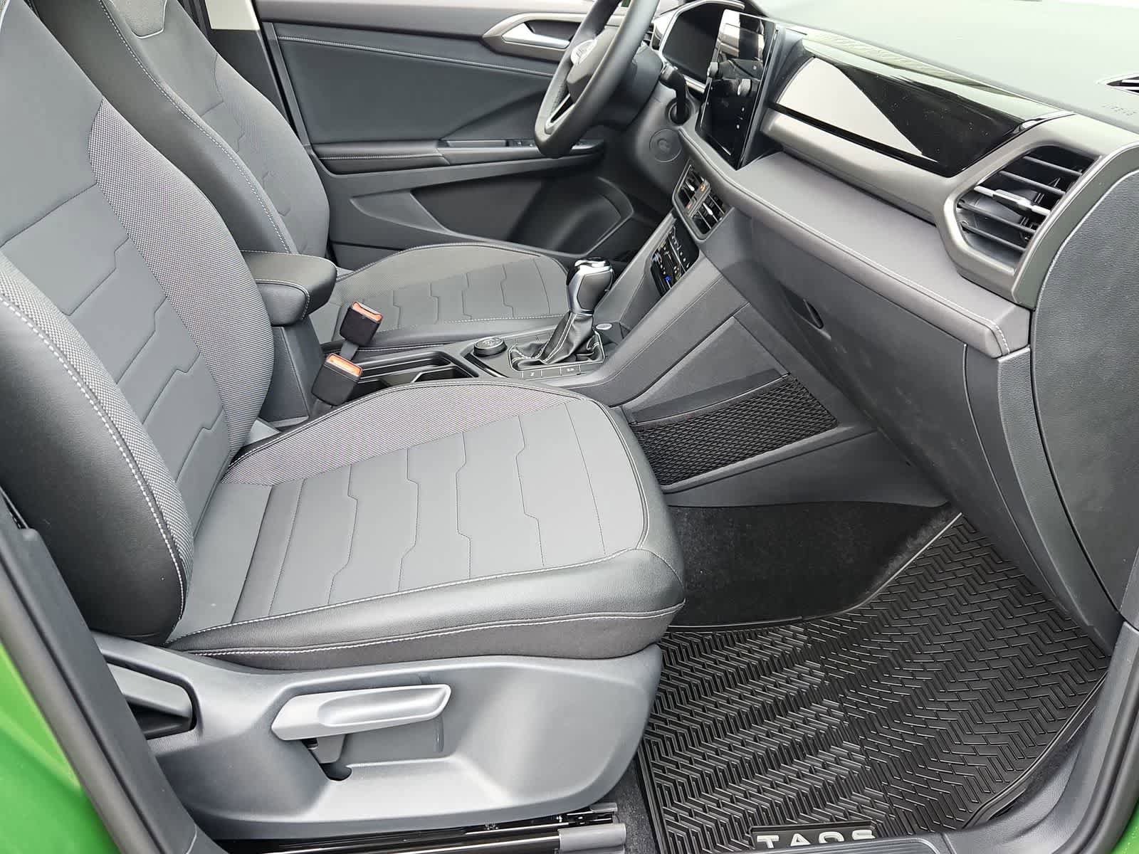 New 2026 Volkswagen Taos SE AWD/4WD image 22