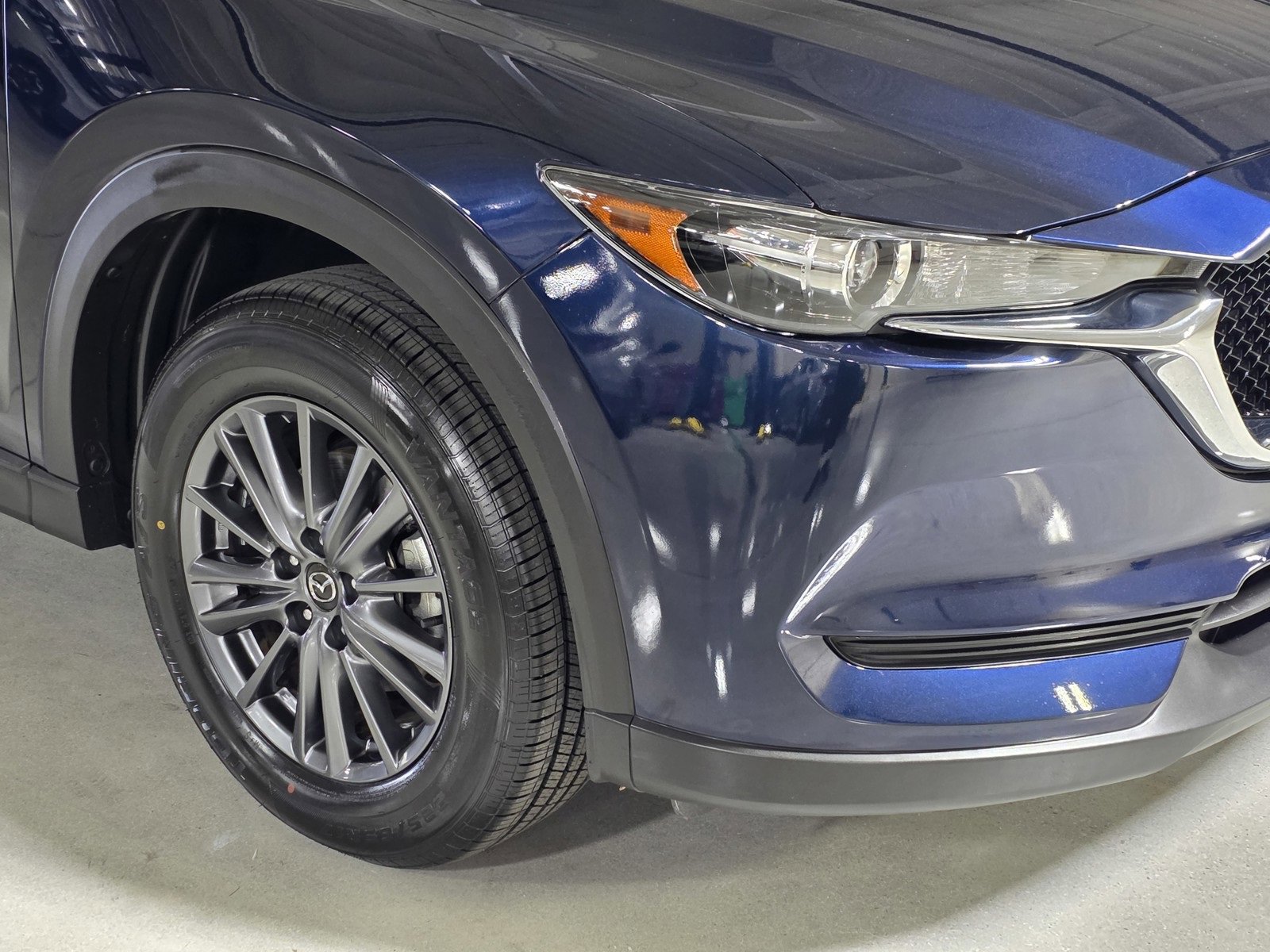 Used 2021 MAZDA CX-5 Touring image 10