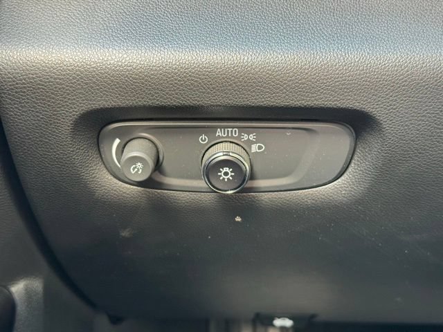 Certified 2023 Chevrolet Traverse LT AWD/4WD image 32
