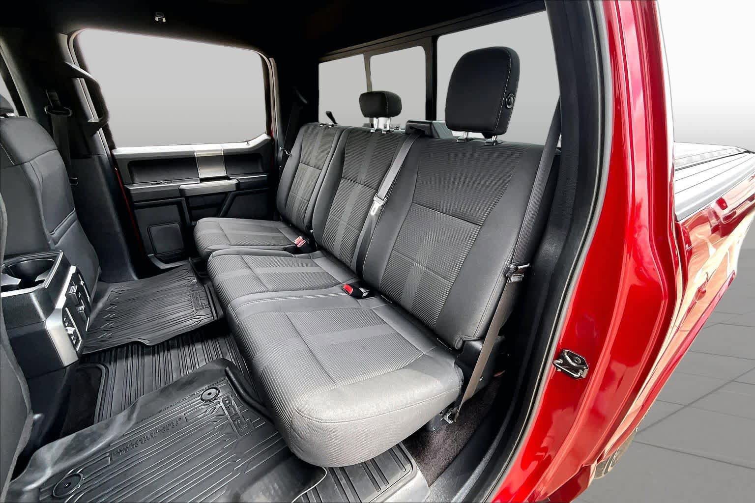 Used 2016 Ford F150 XLT w/ Equipment Group 302A Luxury AWD/4WD image 21