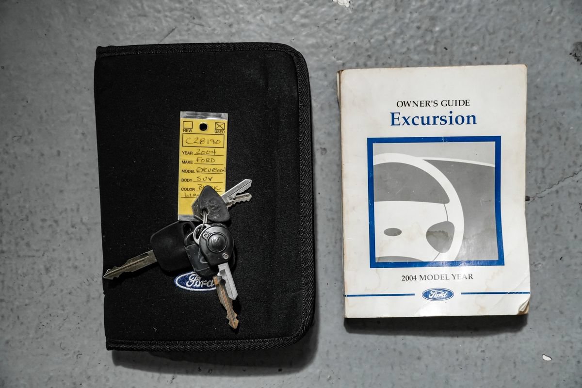 Used 2004 Ford Excursion Limited AWD/4WD image 55