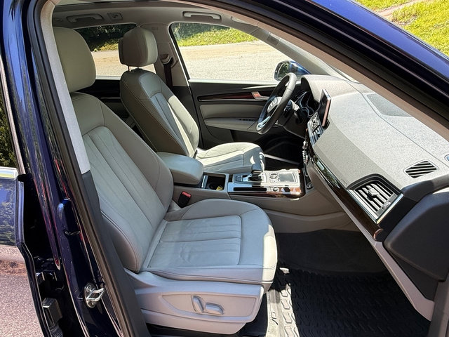 Used 2019 Audi Q5 2.0T Premium Plus w/ Premium Plus Package AWD/4WD image 22