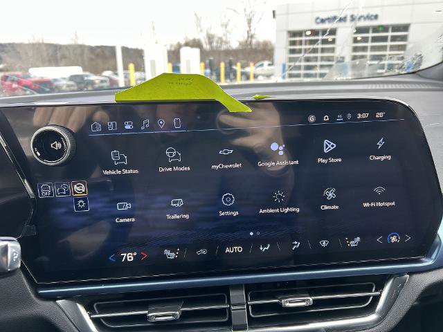 New 2026 Chevrolet Equinox EV LT AWD/4WD image 13