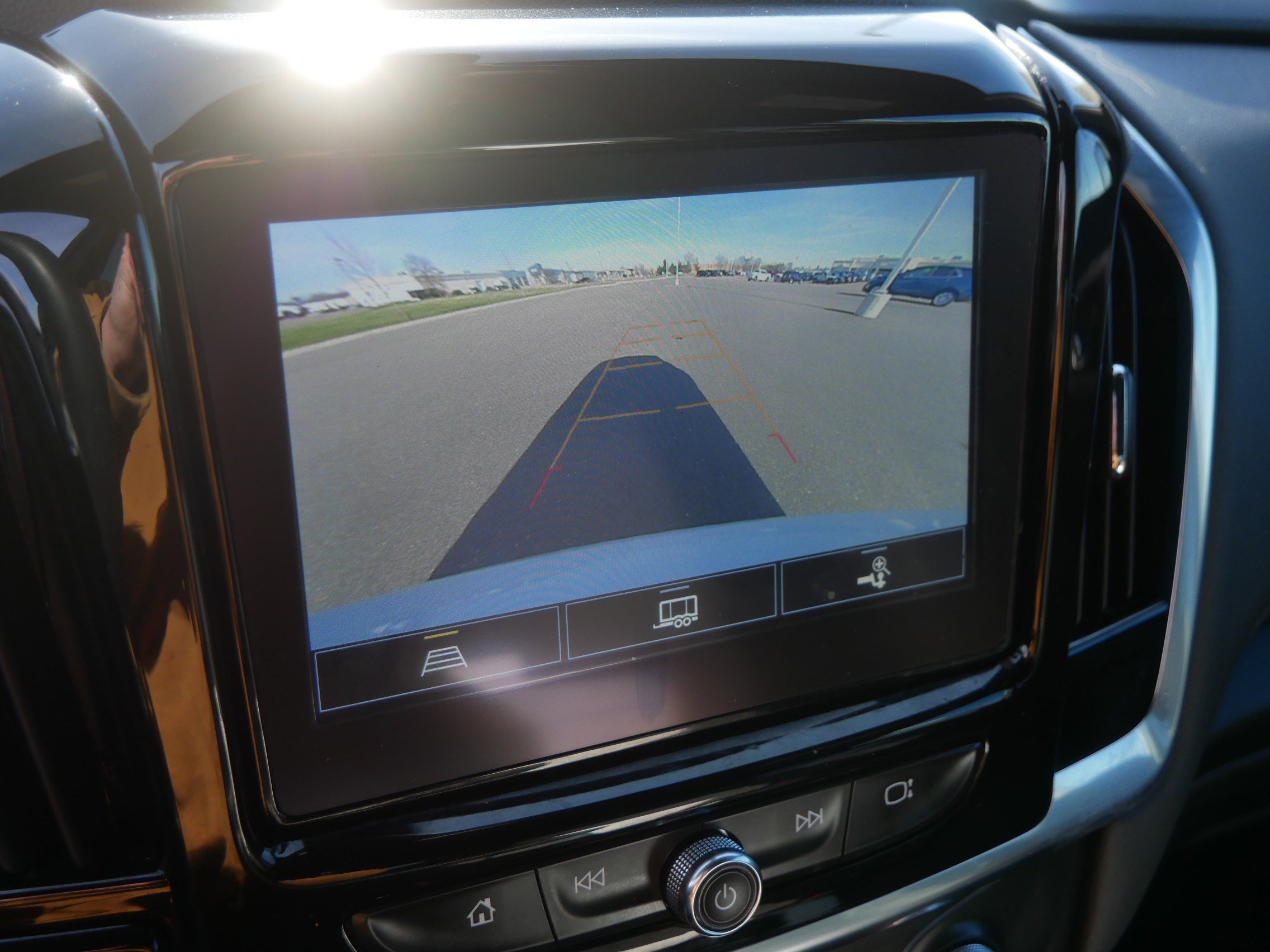 Used 2023 Chevrolet Traverse LT AWD/4WD image 32