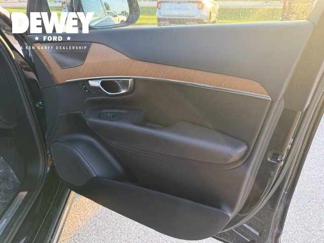 Used 2023 Volvo XC90 T8 Plus w/ Protection Package Premier AWD/4WD image 41