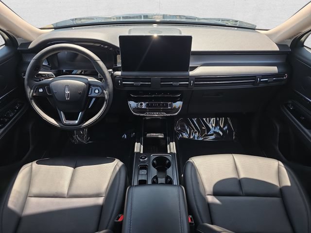 Used 2024 Lincoln Corsair AWD w/ Equipment Group 101A image 9