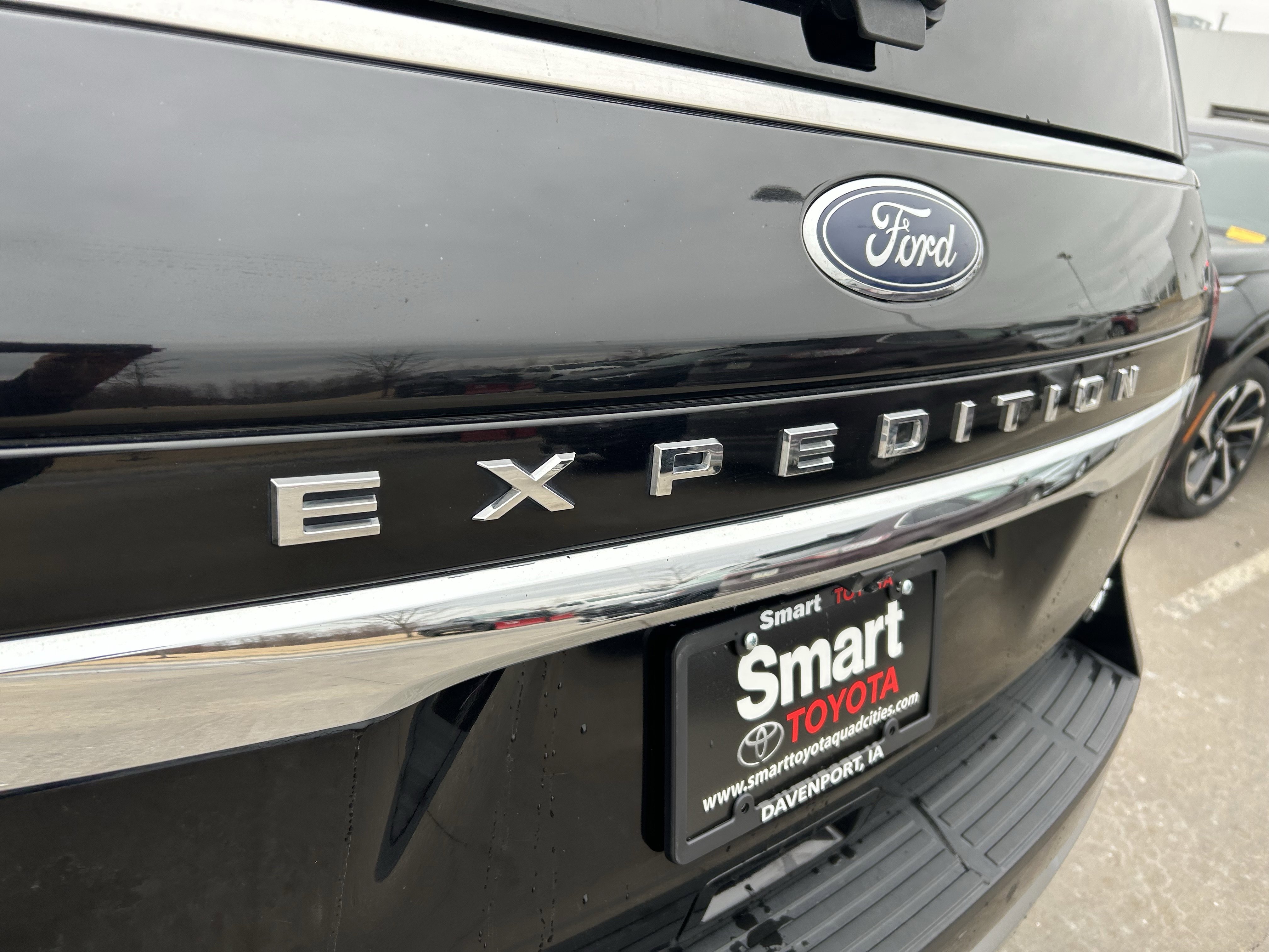 Used 2024 Ford Expedition Max Limited image 14