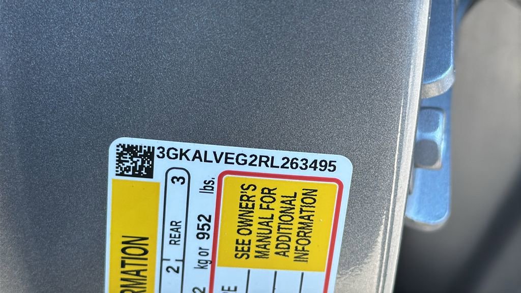 Certified 2024 GMC Terrain SLT image 31