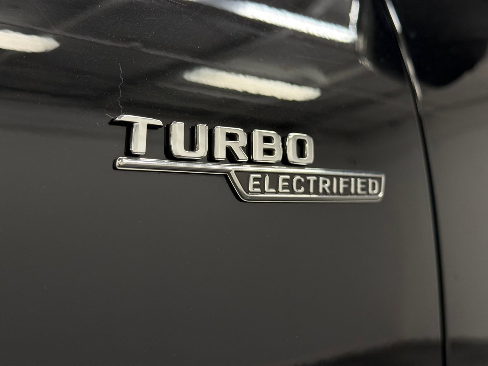 Used 2025 Mercedes-Benz GLC 43 AMG 4MATIC image 17