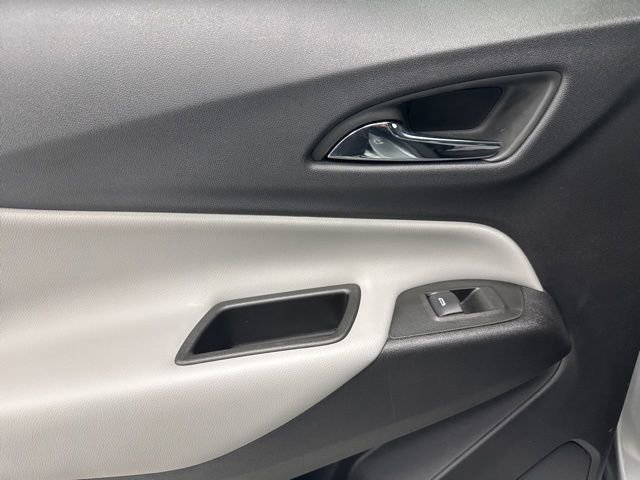 Used 2023 Chevrolet Equinox LS w/ LS Convenience Package image 23