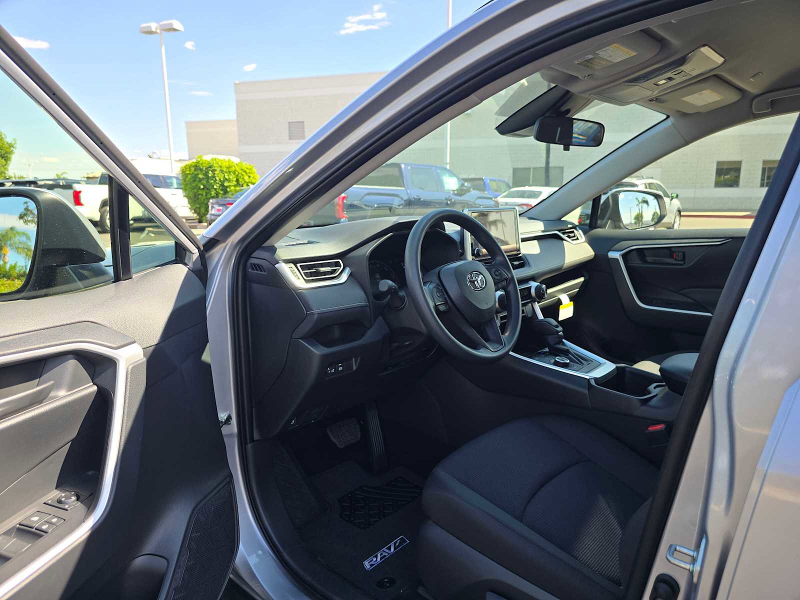Certified 2025 Toyota RAV4 LE image 28