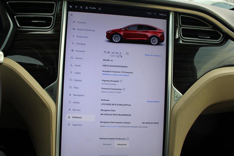 Used 2016 Tesla Model X 90D image 24