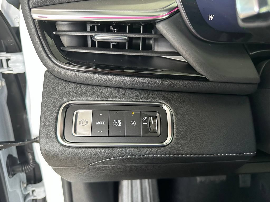 New 2026 Buick Enclave Avenir w/ Super Cruise Package FWD image 18
