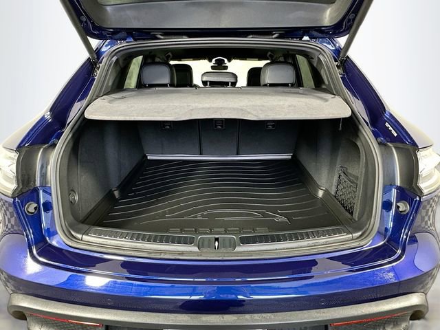Used 2024 Porsche Macan S AWD/4WD image 28