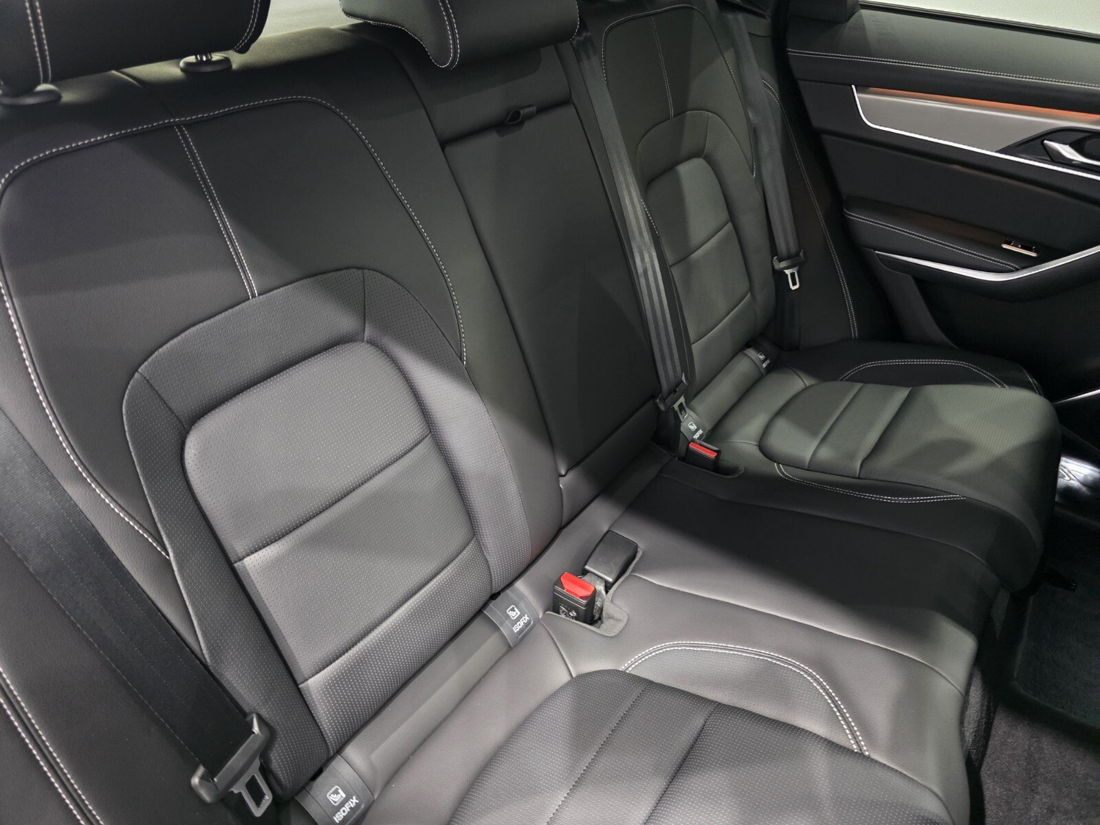New 2026 Jaguar F-PACE R-Dynamic S AWD/4WD image 20
