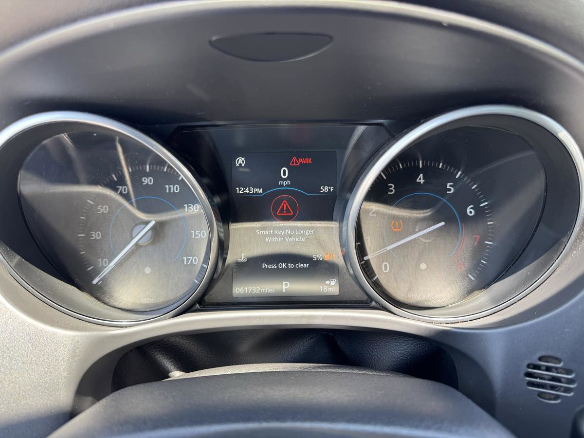 Used 2018 Jaguar F-PACE Prestige AWD/4WD image 13