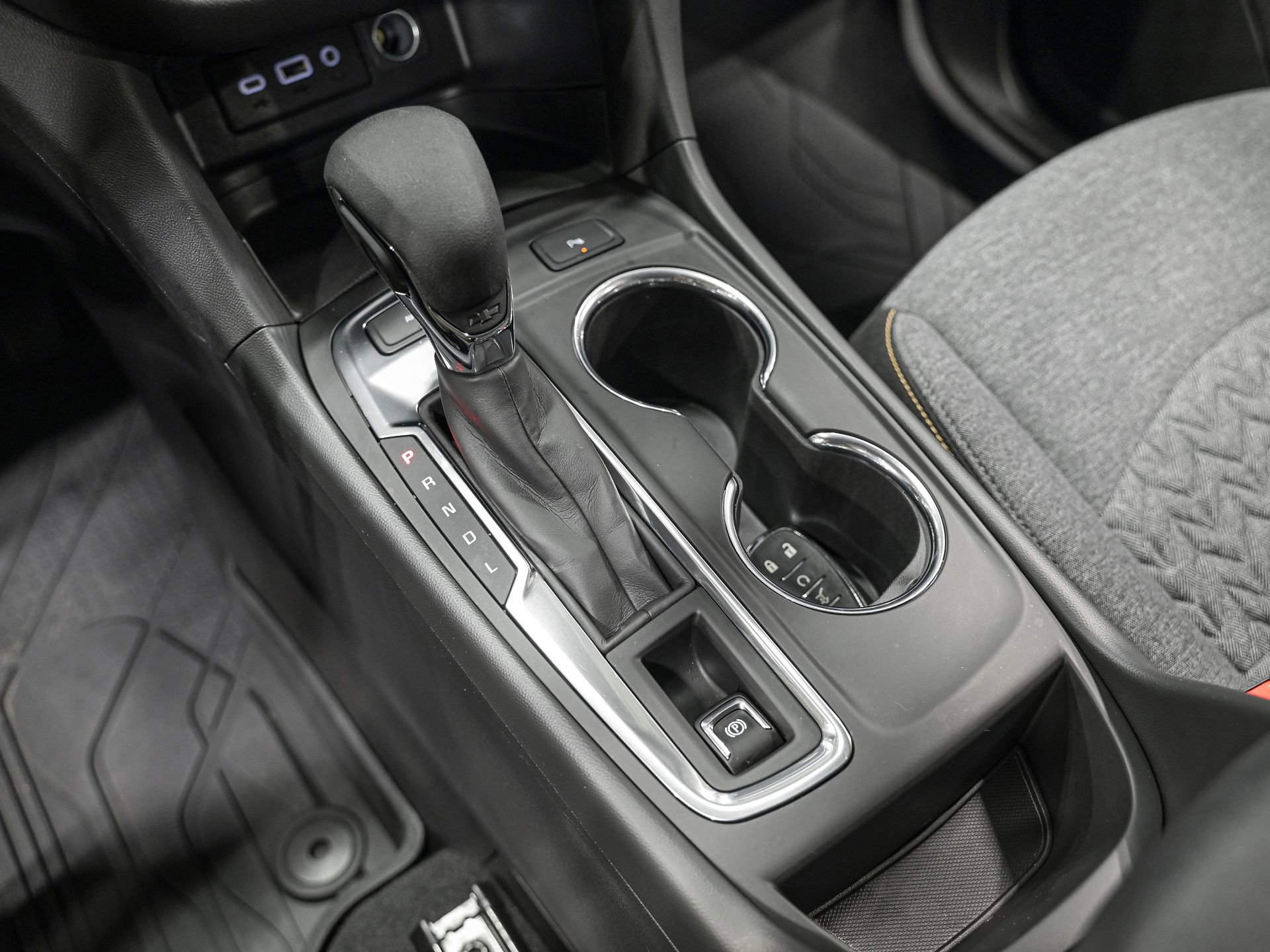 Used 2023 Chevrolet Equinox LT image 23