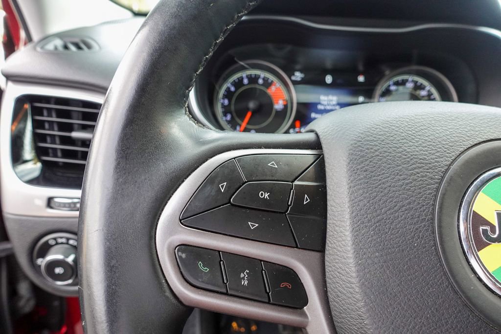 Used 2019 Jeep Cherokee Limited w/ Trailer Tow Group image 19