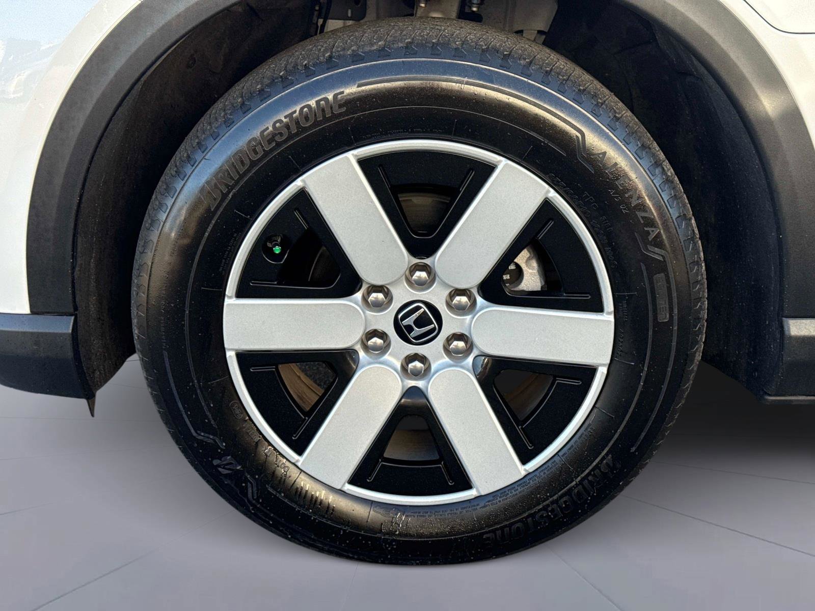 Used 2024 Honda Prologue EX image 11